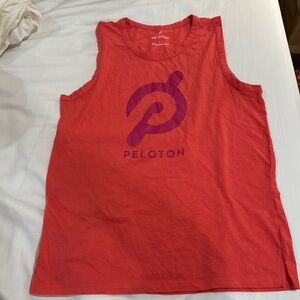 Peloton tank